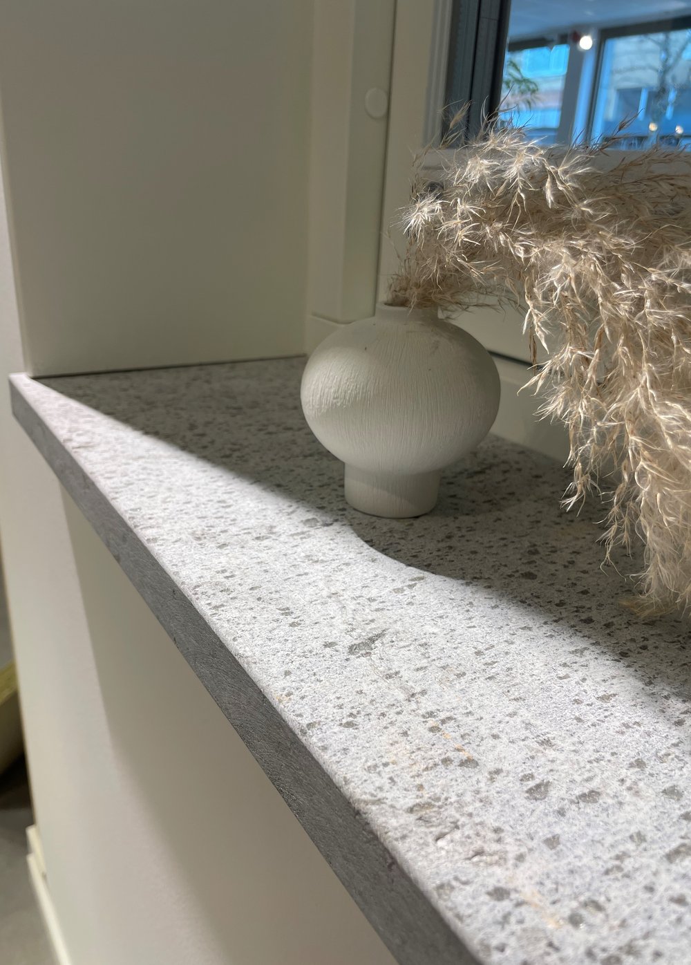 Fönsterbänk i kalksten